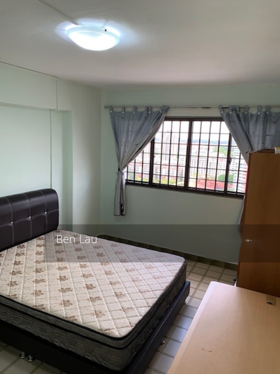 Blk 106 Jurong East Street 13 (Jurong East), HDB 5 Rooms #201515852